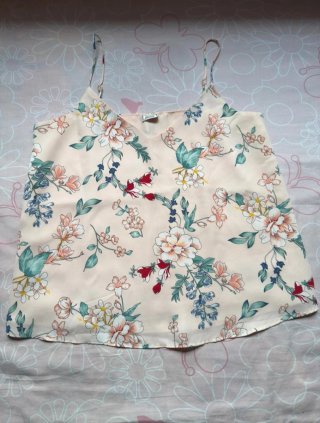 Blusa floral beige tirantes