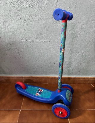 Patinete Infantil de Tres Ruedas