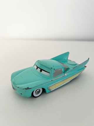 Flo Cars Disney Store coche metálico 1:43 Pixar