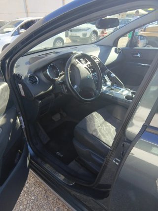 Peugeot 3008 2011