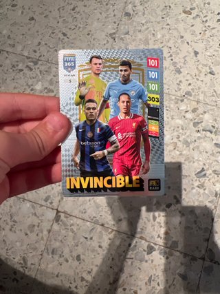 Carta Invincible FIFA 365 2025
