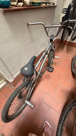 Bicicleta BMX Monty Arena 149 Gris