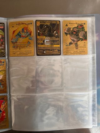 Lote 131 cartas Pokémon + álbum – V, VMAX y dorada
