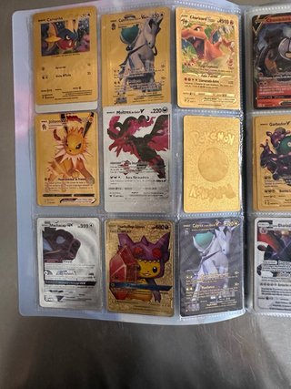 Lote 131 cartas Pokémon + álbum – V, VMAX y dorada