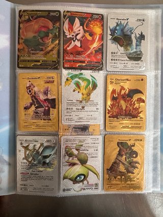 Lote 131 cartas Pokémon + álbum – V, VMAX y dorada