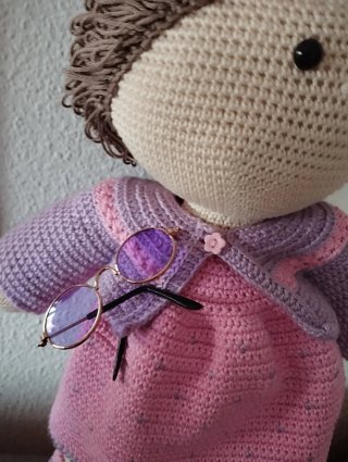 Muñeca de ganchillo 41 cm