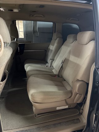 KIA Carnival 2007 solo asta el viernes