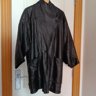 Chaqueta Abrigo Vintage de Piel Negra