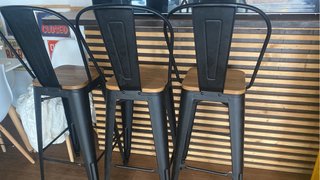 Mobiliario de bar completo
