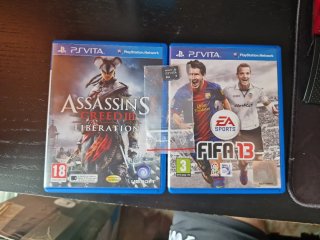 Fifa 13, Assassins Creed Liberation y Tarjeta 4GB