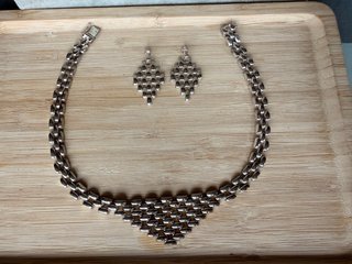 Conjunto Plata Ley 925 Collar y Pendientes
