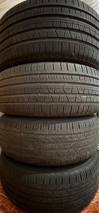 4 llantas originales VW Touareg 17” + 4 neumáticos