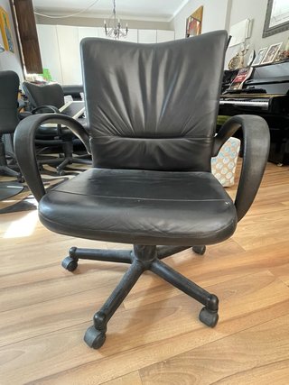 Silla de Oficina Negra