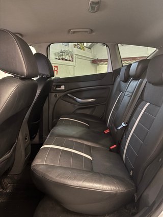 Ford Kuga 2.0 TDCi 4x4 Automatico 140 c.v
