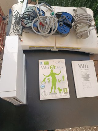 Wii + Balance Board + Wii Fit Plus para piezas
