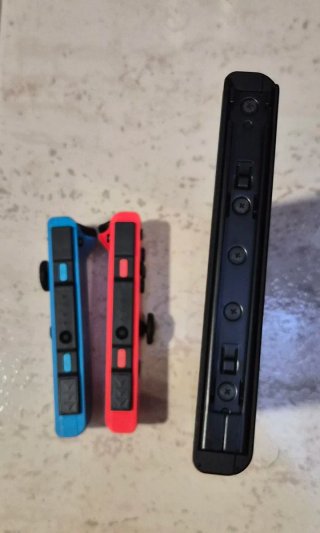 Nintendo Switch con maletín y juego