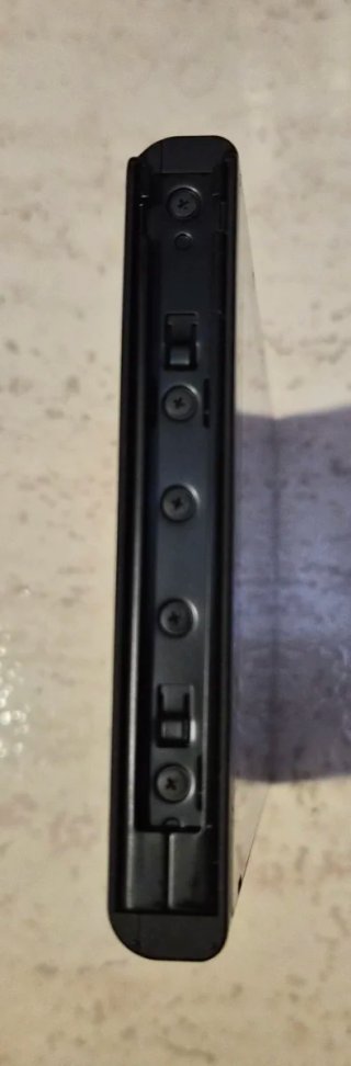 Nintendo Switch con maletín y juego