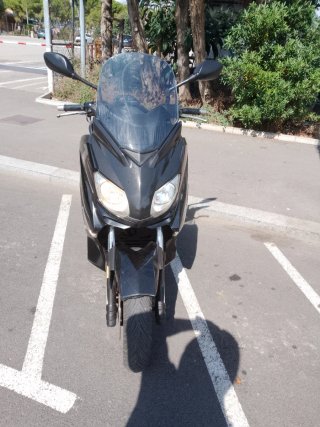 Yamaha XMAX 250 Negra