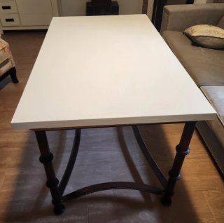Mesa camilla de Forja, con enaguas