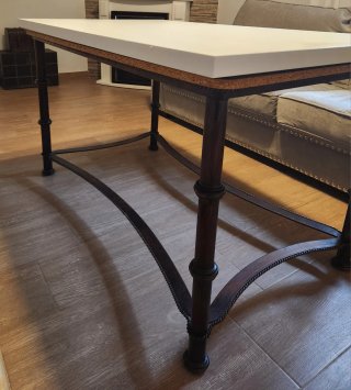 Mesa camilla de Forja, con enaguas