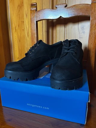 Zapatos de tacón negros