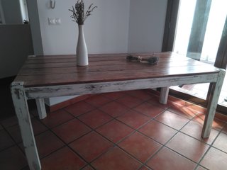 Mesa Antigua de Madera