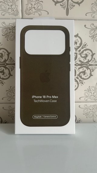 Funda iPhone 18 Pro Max TechWoven verde