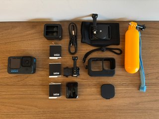 Cámara GoPro Hero 12 + 3 Baterías y Cargador