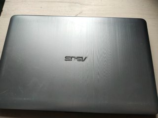 Portátil Asus Vivobook F540M