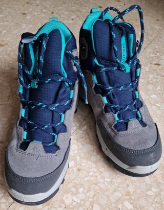 Botas de montaña Quechua Talla 36
