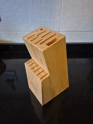 Bloque de cuchillos San Ignacio madera 14 huecos