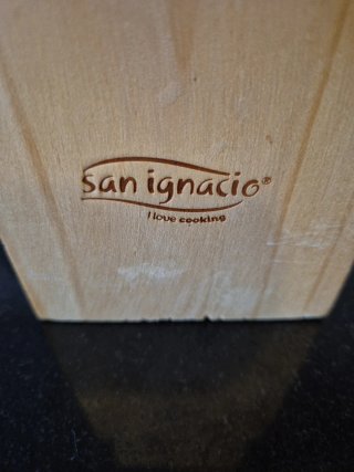 Bloque de cuchillos San Ignacio madera 14 huecos
