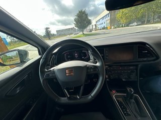 SEAT Leon cupra white carbon