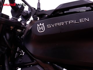 HUSQVARNA SVARTPILEN 125 ABS