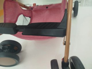 Silla de paseo rosa para bebé
