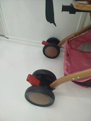 Silla de paseo rosa para bebé