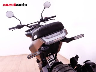 HUSQVARNA SVARTPILEN 125 ABS