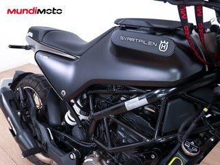 HUSQVARNA SVARTPILEN 125 ABS