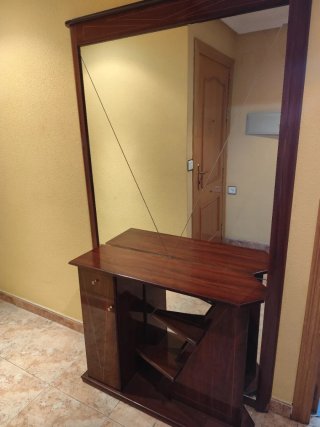 Mueble recibidor madera y cristal