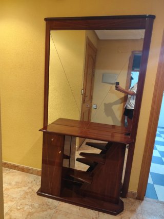 Mueble recibidor madera y cristal