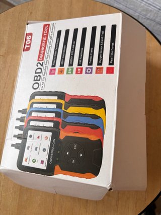 Máquina diagnosis coche OBD2 T06