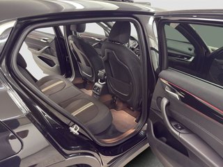 BMW X2 Avantage 118SDrive 136 c.v / AUTO / TECHO