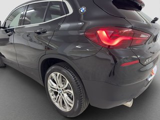 BMW X2 Avantage 118SDrive 136 c.v / AUTO / TECHO