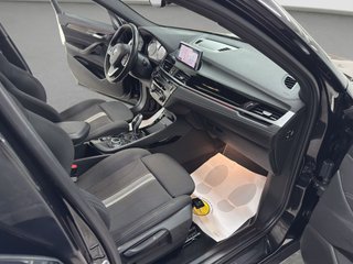 BMW X2 Avantage 118SDrive 136 c.v / AUTO / TECHO