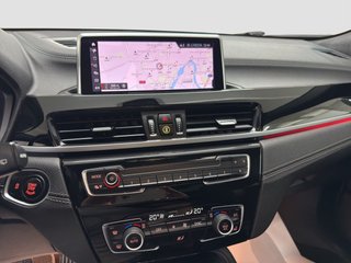 BMW X2 Avantage 118SDrive 136 c.v / AUTO / TECHO