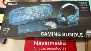 Teclado, raton, alfombrilla y cascos Trust Gaming