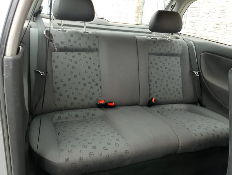 SEAT Ibiza 2002, foto 8