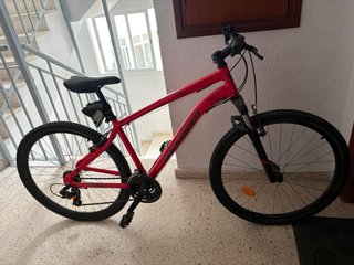 Bicicleta de Montaña Roja
