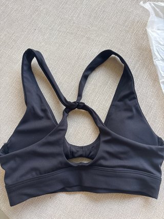 Top deportivo Gymshark Peek a Boo Negro XS