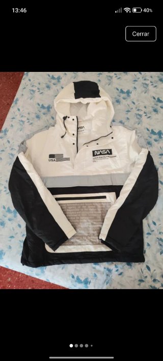 Chaqueta Anorak NASA Pull&Bear Talla M